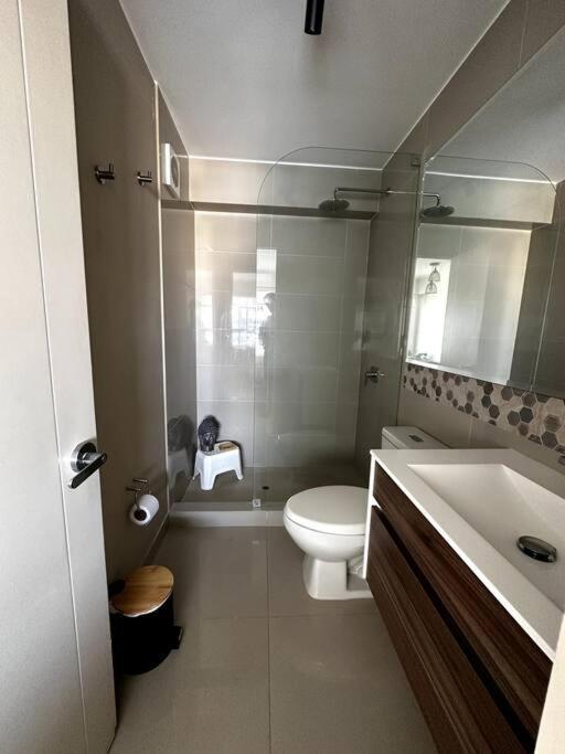 Cavero, Moderno Y Completo Departamento * Lima